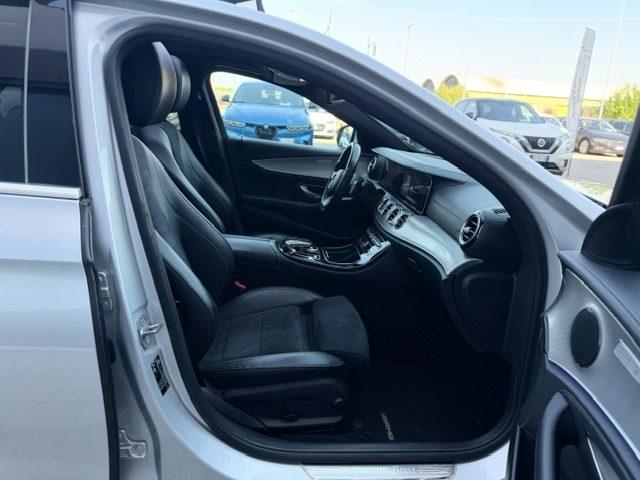 MERCEDES-BENZ E 220 d Premium Plus AMG*BERLINA*TETTO APRIBILE