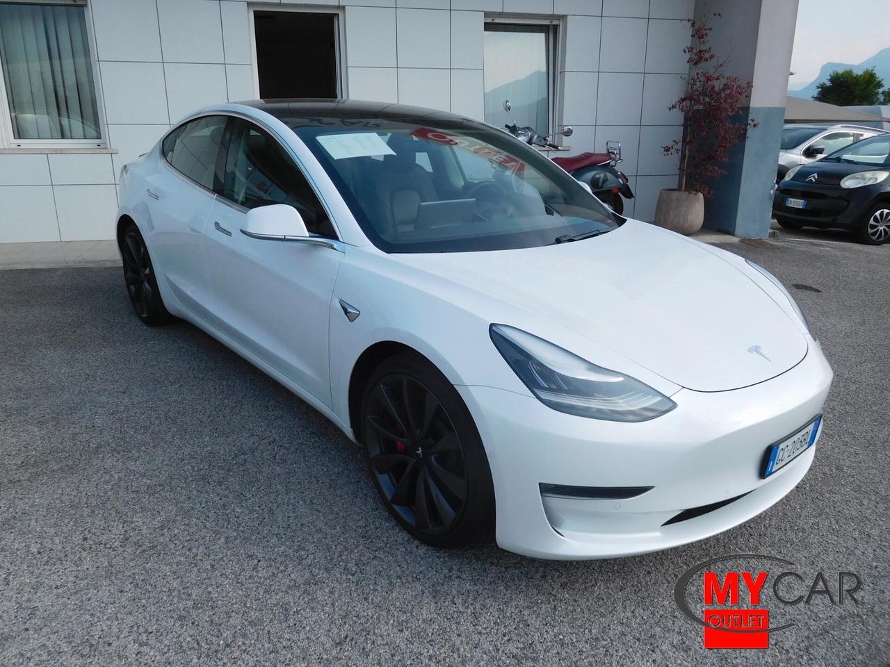 Tesla Model 3 Long Range Performance AWD