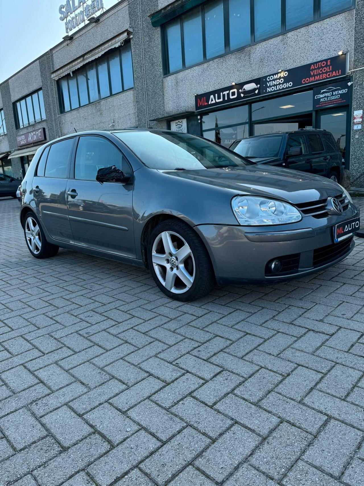 Volkswagen Golf 2.0 TDI DPF 5p. Sportline