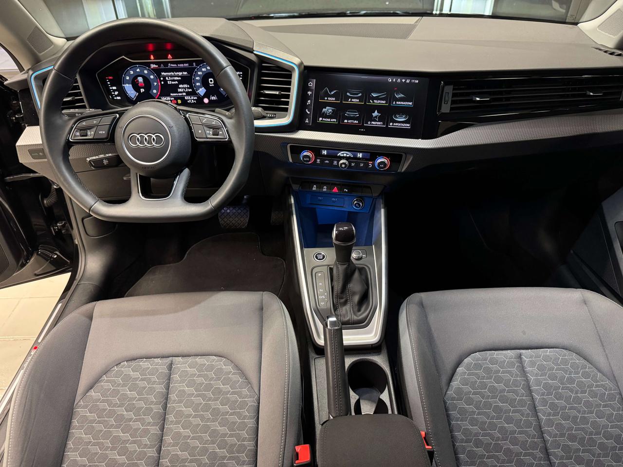 Audi A1 A1 SPB 30 1.0 tfsi Identity Black 116cv s-tronic