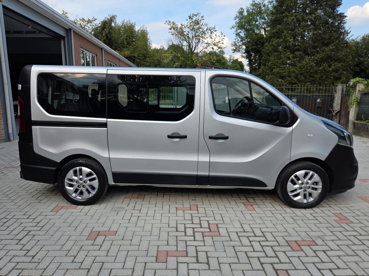 Opel Vivaro 27 1.6 BiTurbo S&S EcoFLEX PC-TN Combi