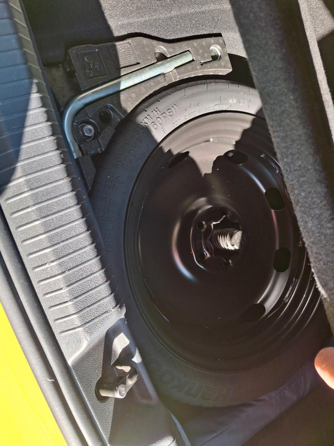 Volkswagen Golf 1.0 TSI EVO Life adatta anche neopatentati