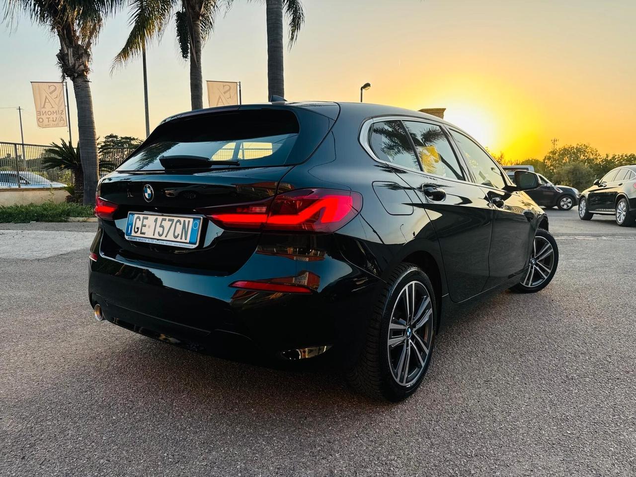 Bmw 116d 5p Sport Line Led/Navi