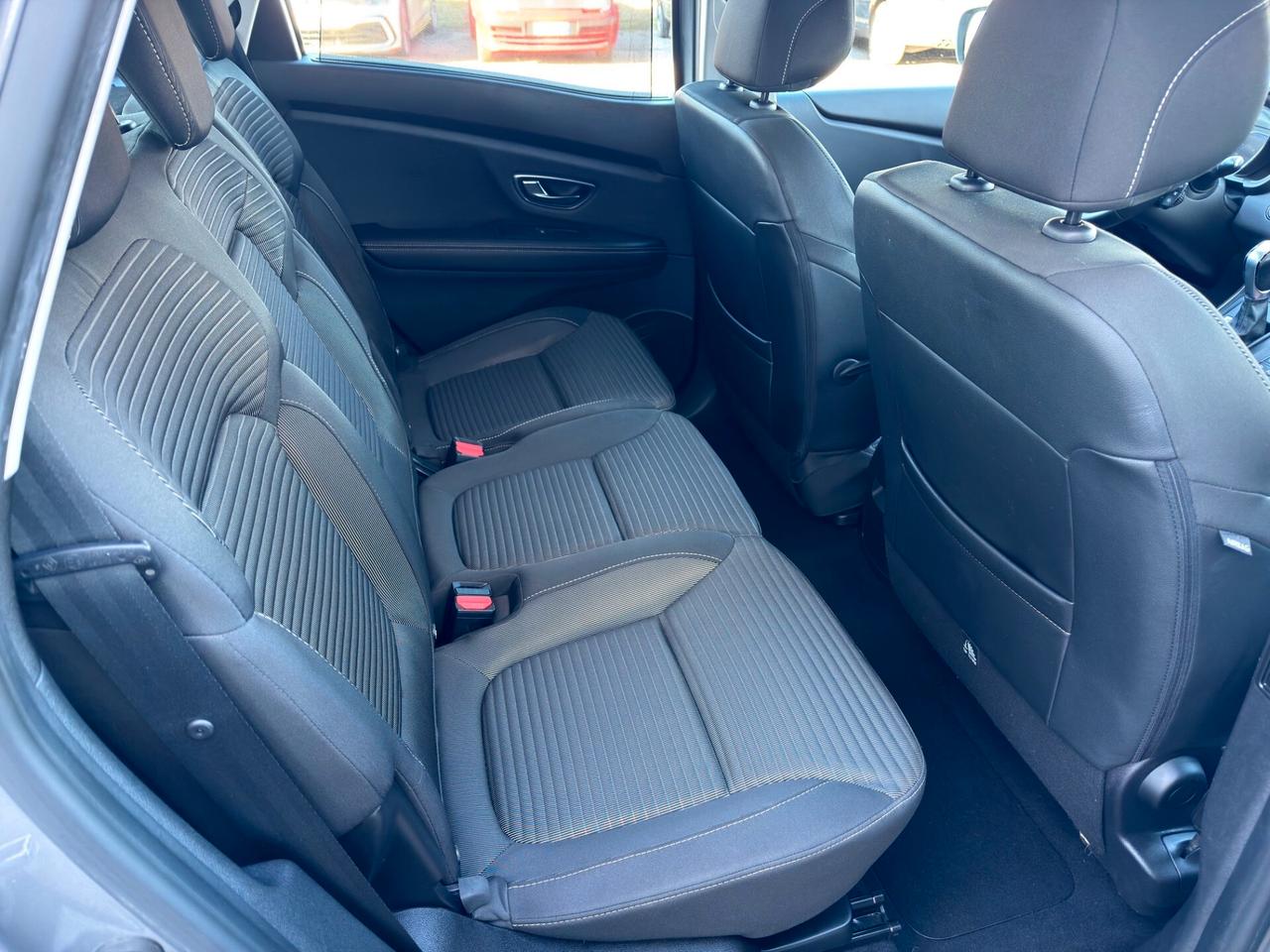 Renault Scenic Scénic TCe 140 CV FAP Intens