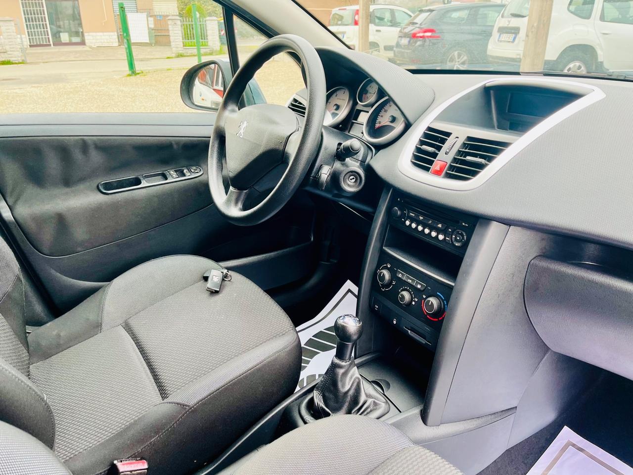 Peugeot 207 1.4 HDi 70CV 5p. Allure