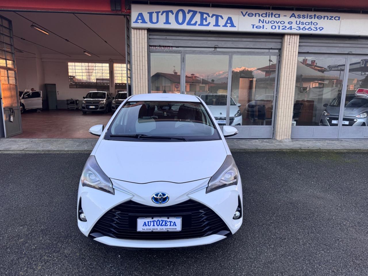 Toyota Yaris 1.5 Hybrid 5 porte Business