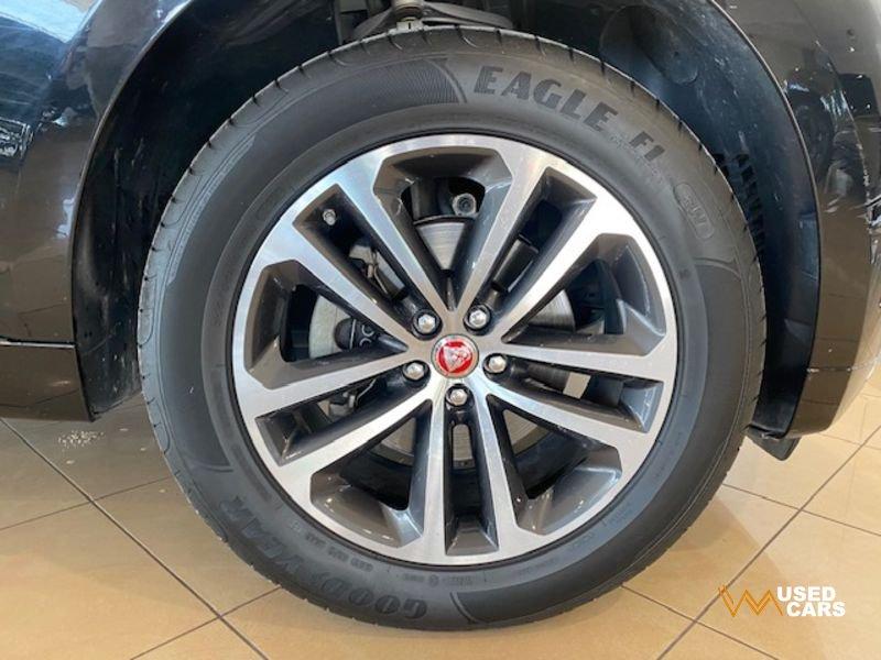 Jaguar F-Pace 2.0 250 CV AWD aut. R-Sport