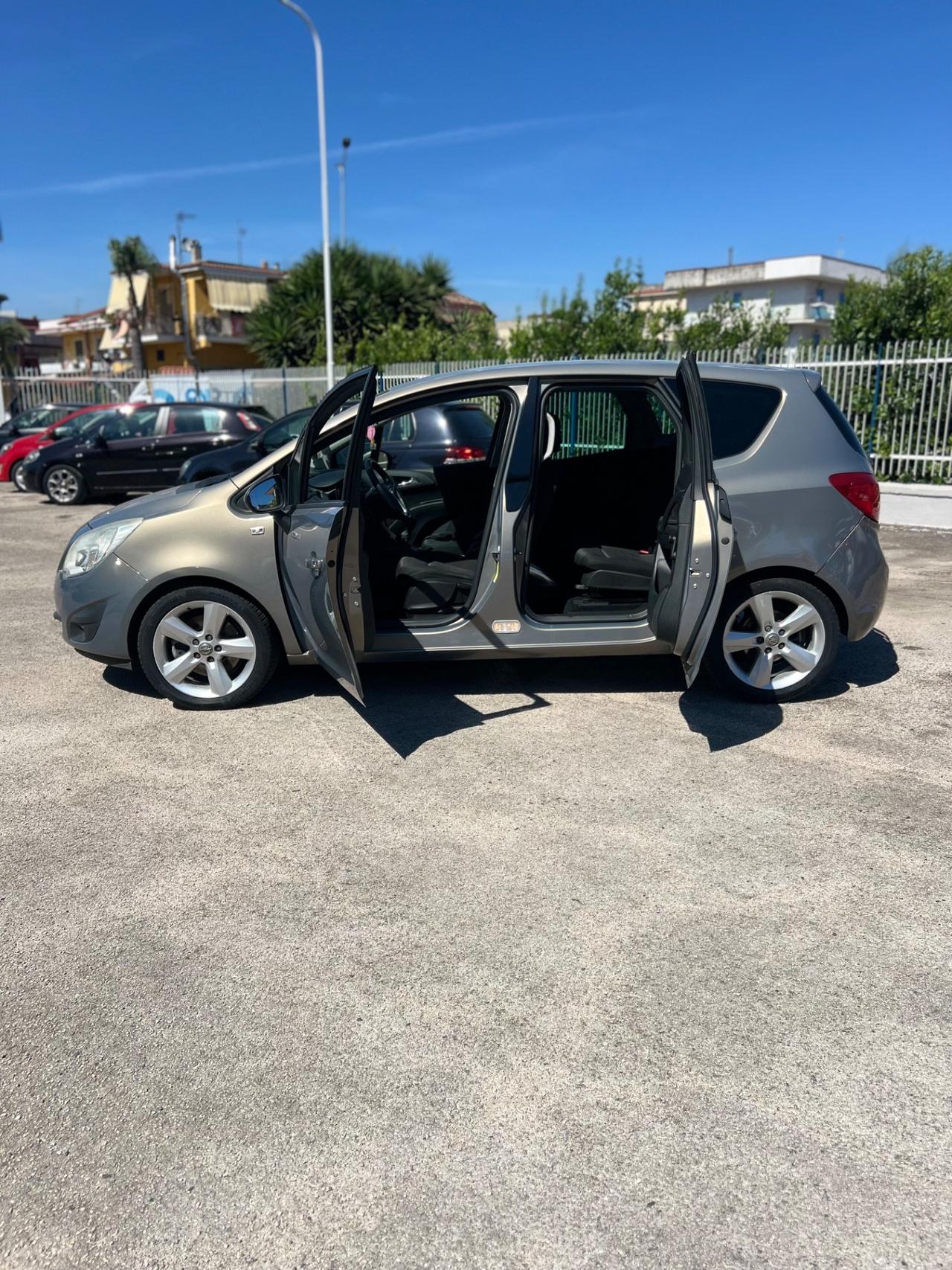 Opel Meriva 1.7 CDTI 110CV b-color Panoramic