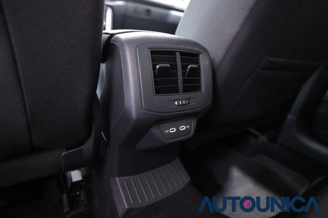 VOLKSWAGEN T-Roc 1.0 TSI STYLE FARI LED NEOPATENTATI