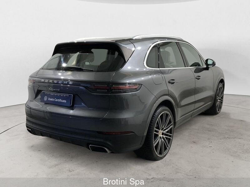 Porsche Cayenne 3.0 V6