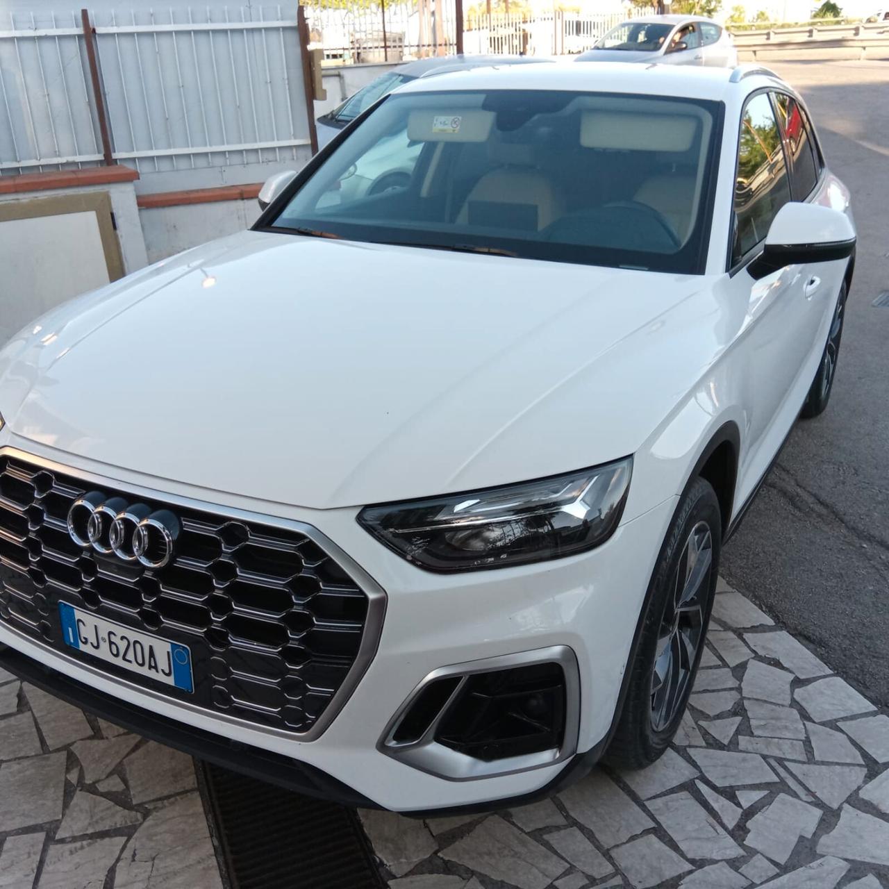 Audi Q5 35 TDI S tronic Business