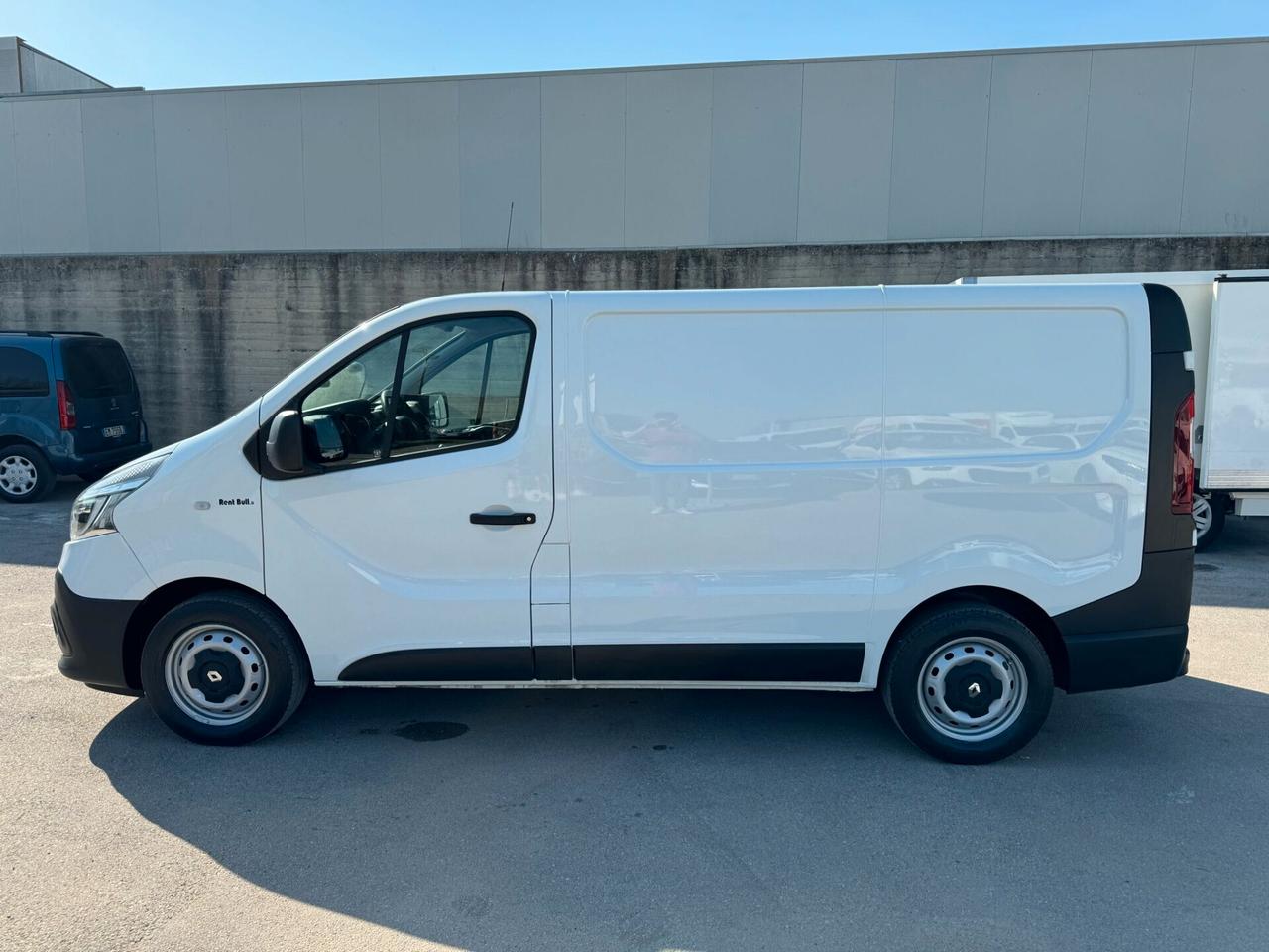 RENAULT TRAFIC FURGONATO LH1 120 CV. PASSO MEDIO TETTO MEDIO