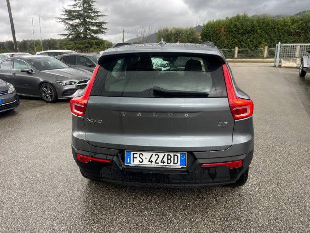 VOLVO XC40 D3 Business