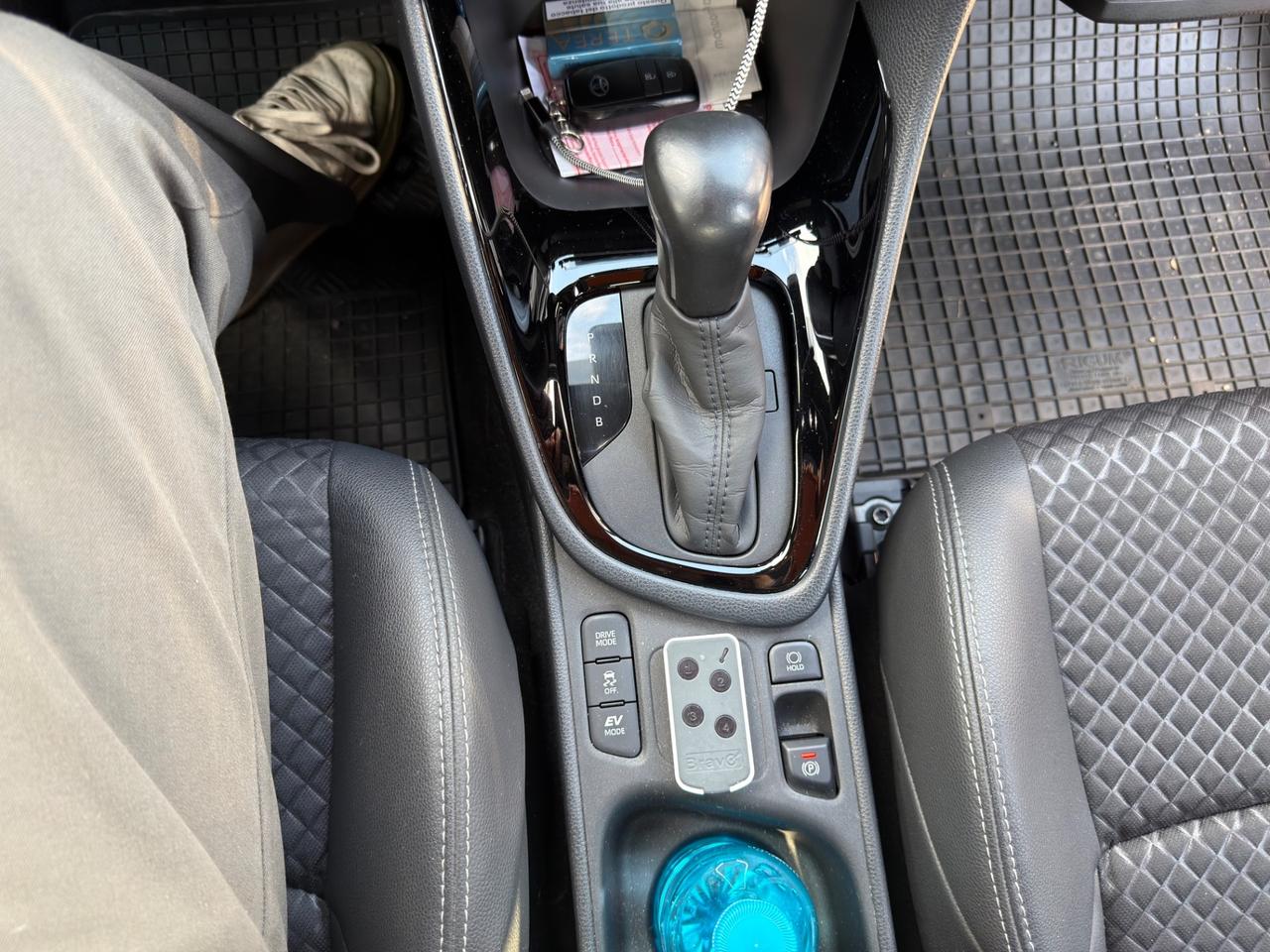 Toyota Yaris 1.5 Hybrid 5 porte Lounge