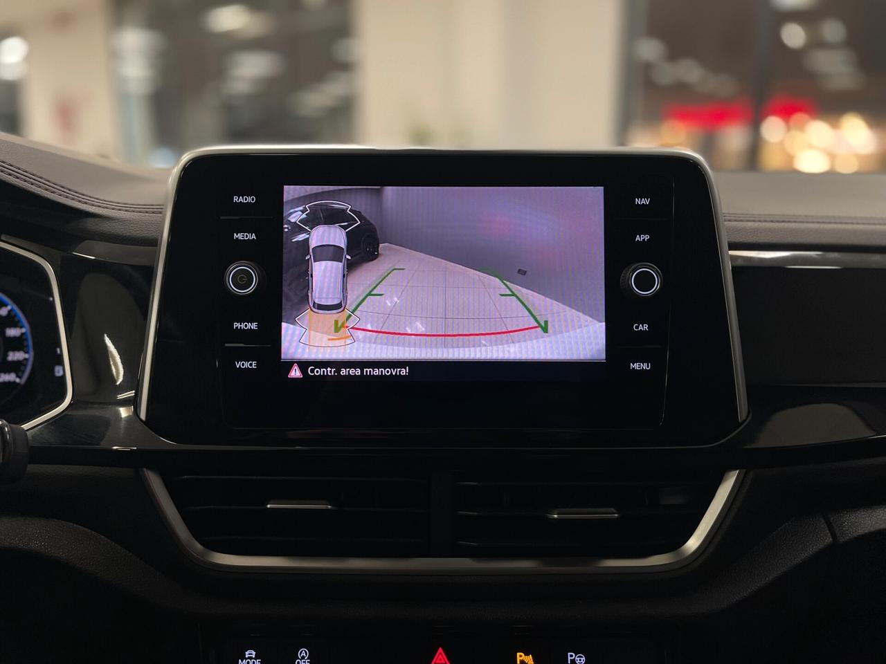 Volkswagen T-Roc 2.0 TDI SCR 150cv DSG R-Line