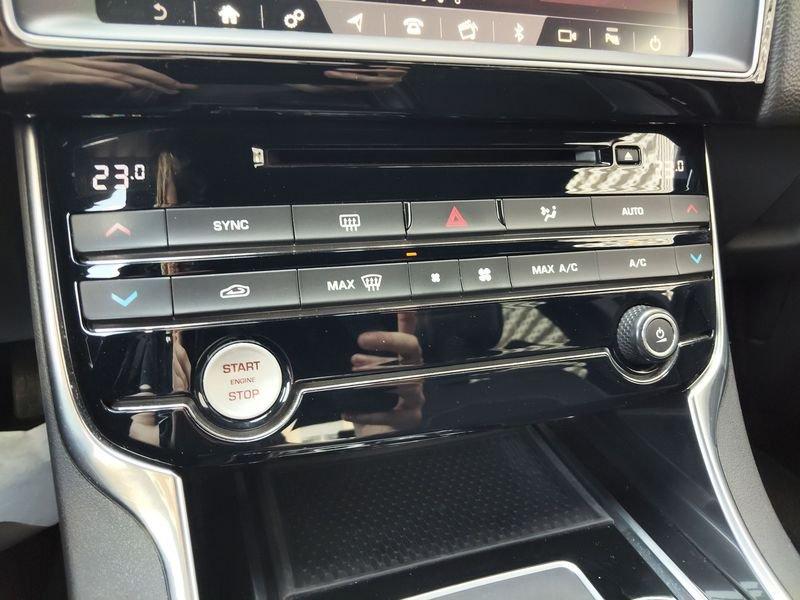 Jaguar XE 2.0 D Turbo 180CV AWD aut. R-Sport