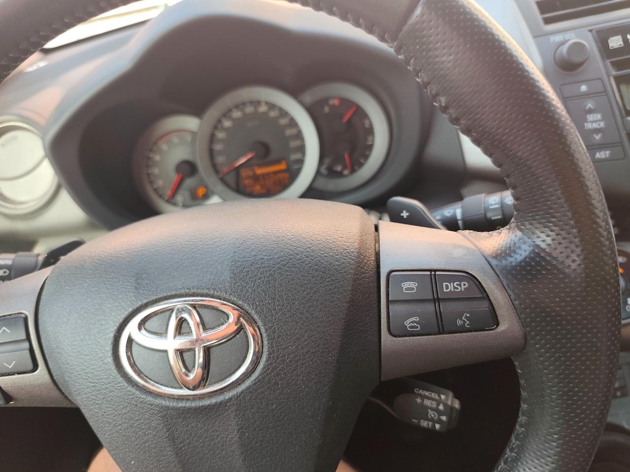 Toyota RAV4 4x4 automatico 2.2 D-Cat A/T 150 CV Luxury