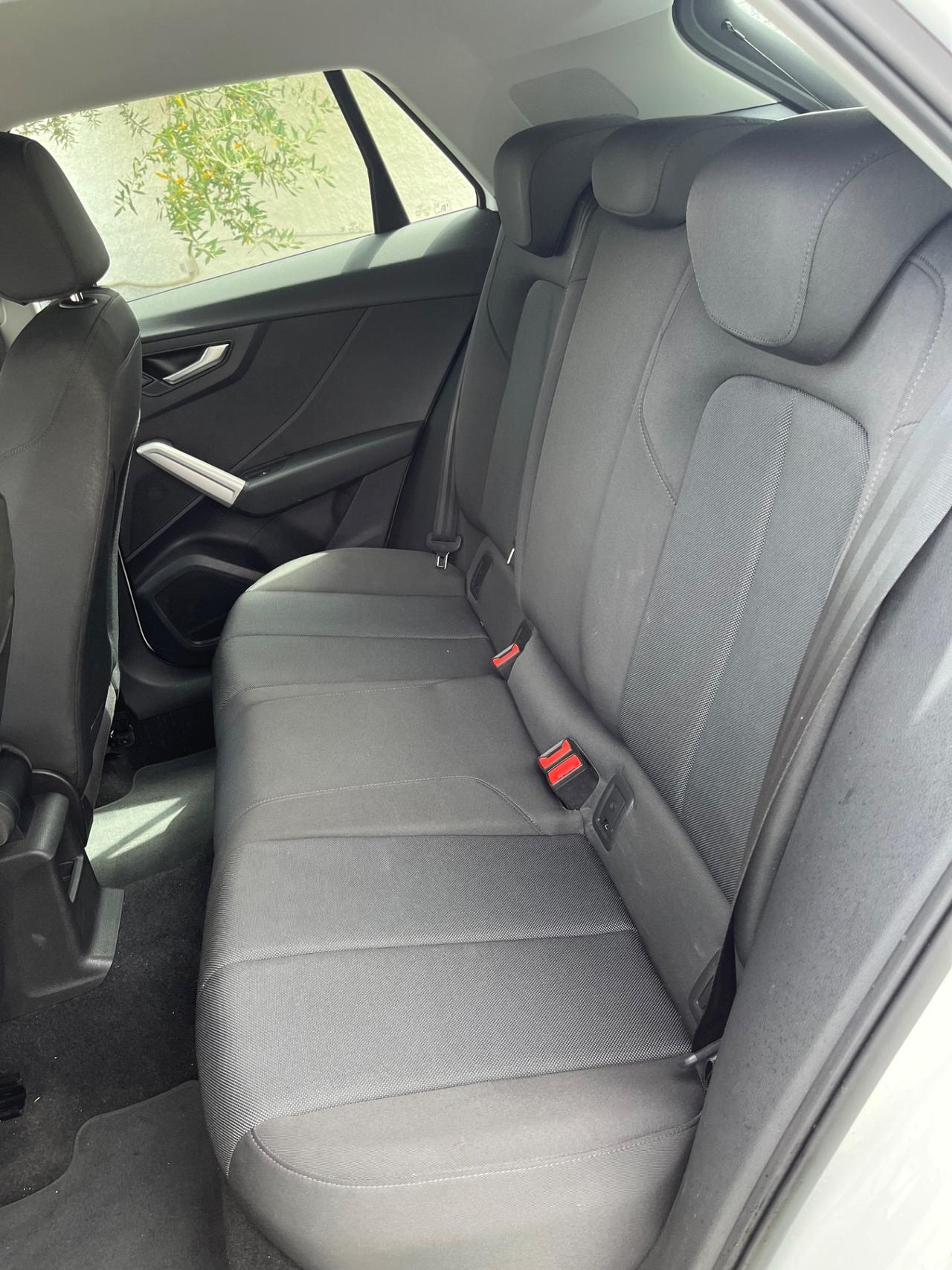 Audi Q2 35 TDI quattro S tronic Identity Black