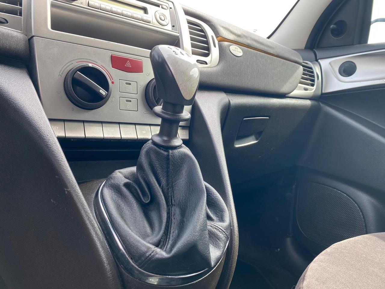 Lancia Ypsilon 1.2 Argento