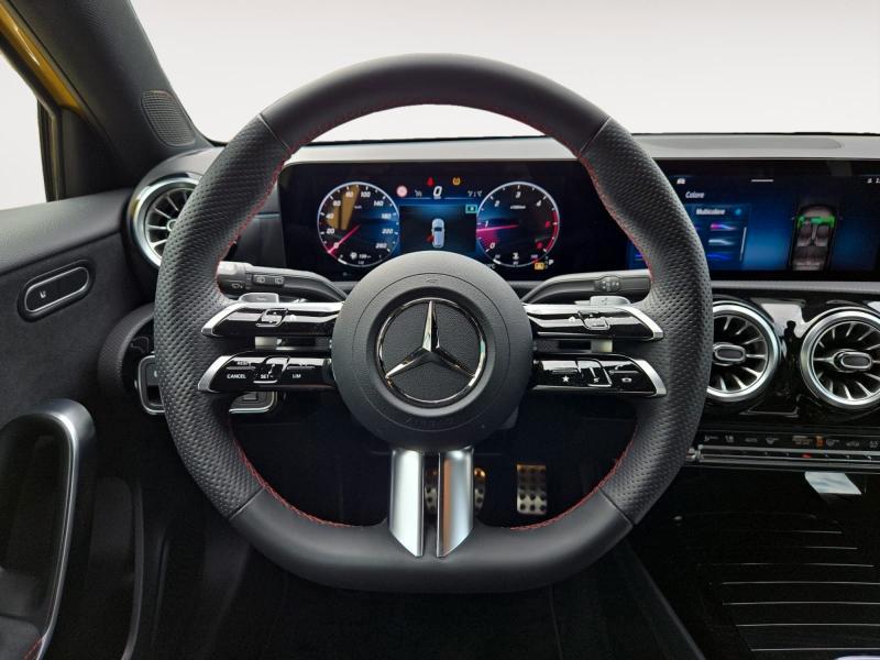 Mercedes-Benz A 180 d AMG Line Premium auto