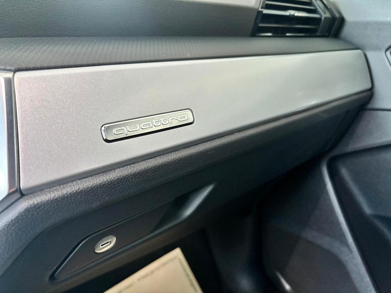 Audi Q3 40 TDI quattro S tronic Business Advanced