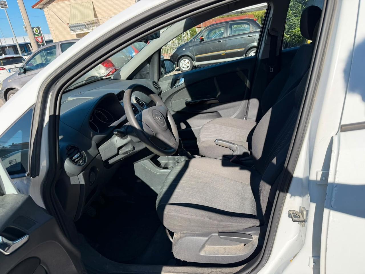 Opel Corsa 1.0 12V 5 porte Enjoy