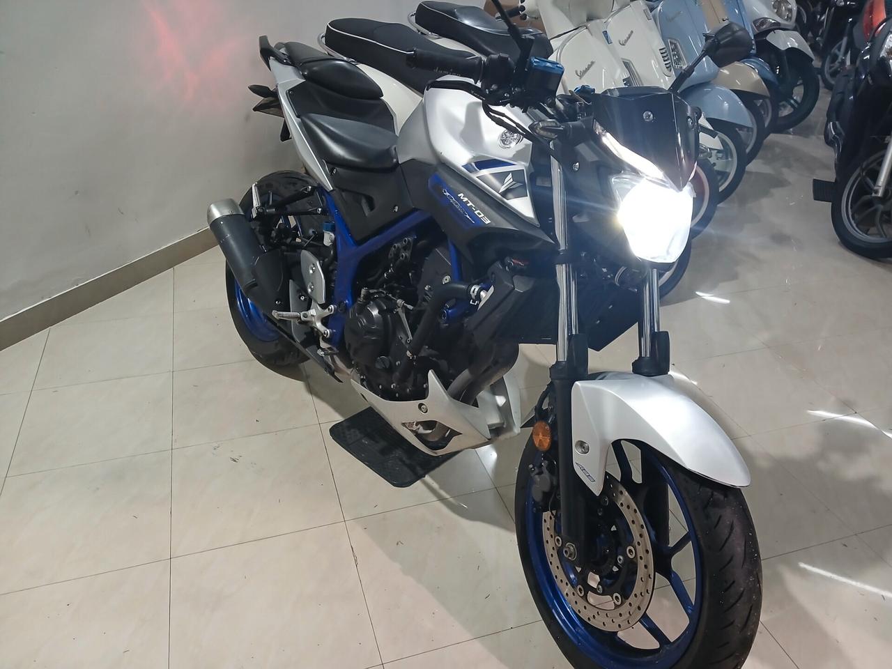 Yamaha MT-03 Naked