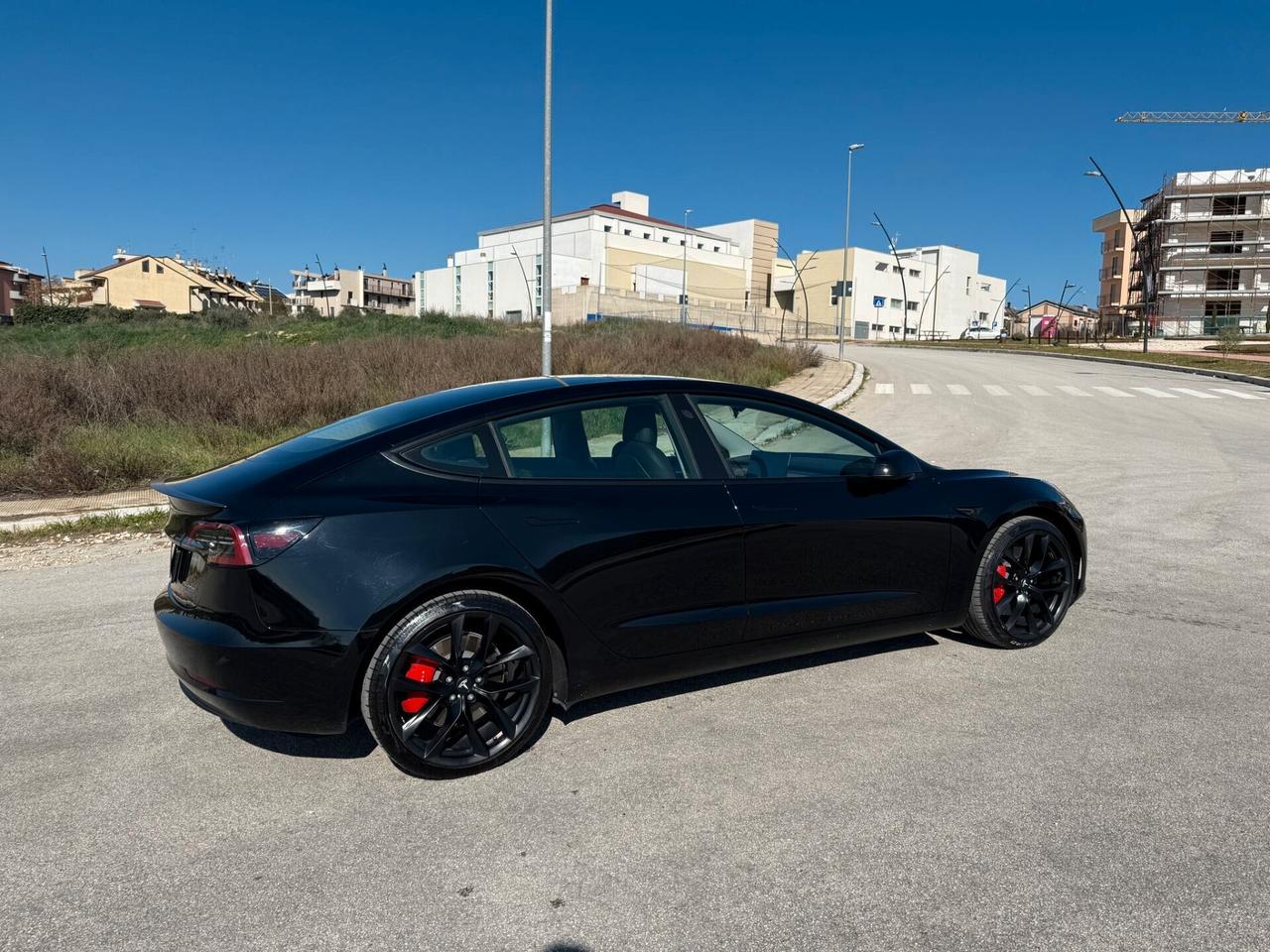 Tesla Model 3 Long Range Dual Motor AWD