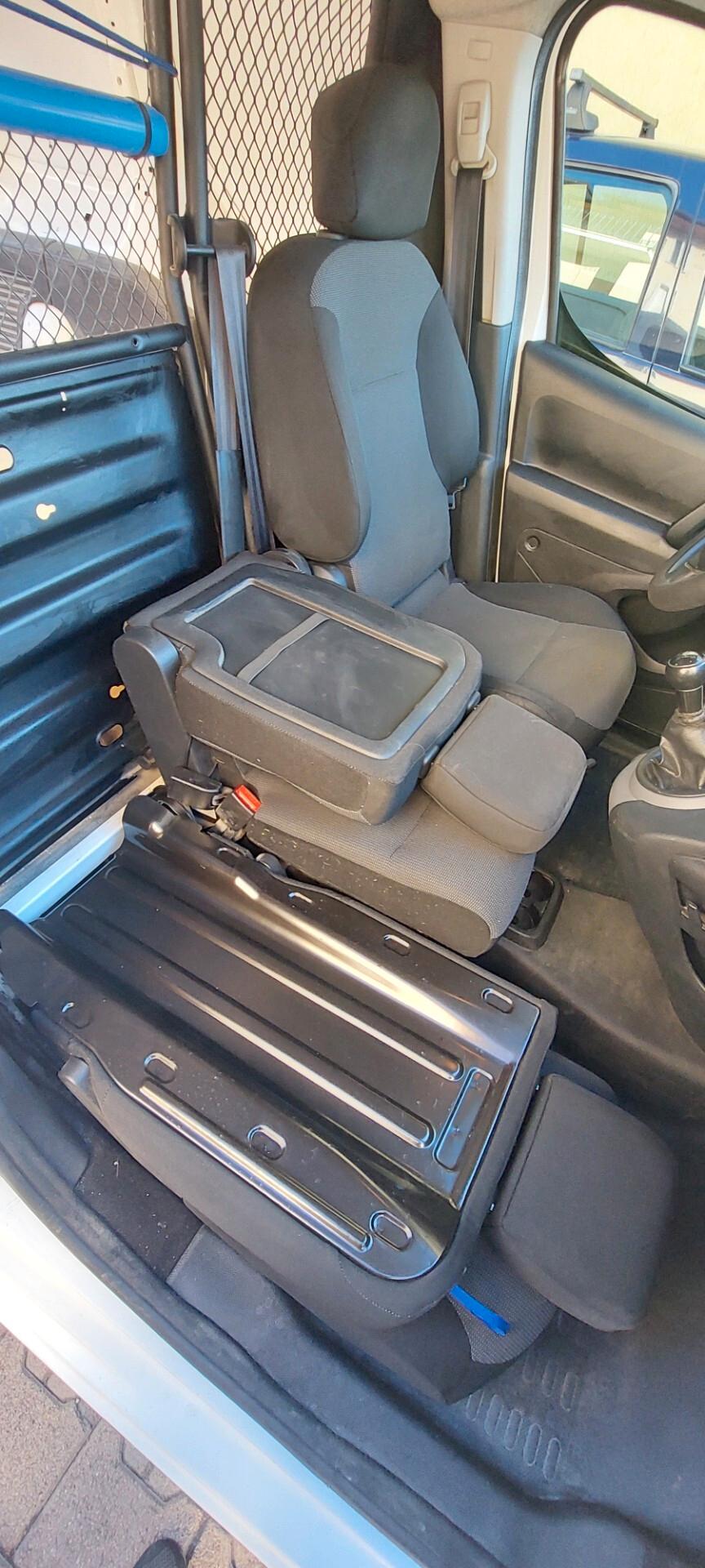 BERLINGO 1,6 DIESEL 75 CV TELEFONO BLUETOOTH 3 POSTI PORTA LATERALE IMPECCABILE