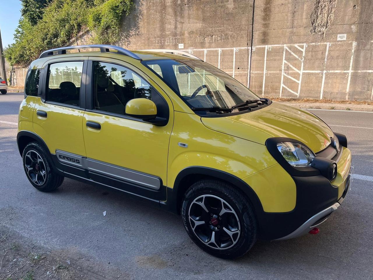 Fiat Panda 1.0 HYBRID 70CV S&S City Cross