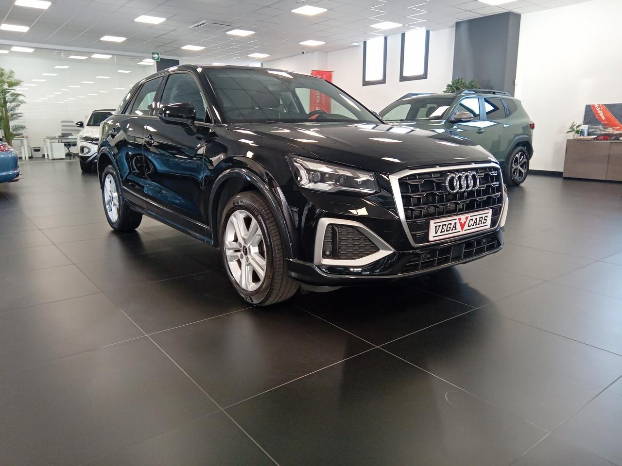 Audi Q2 30 TFSI Business Advanced
