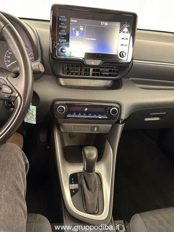 Toyota Yaris IV 2020 1.5h Trend