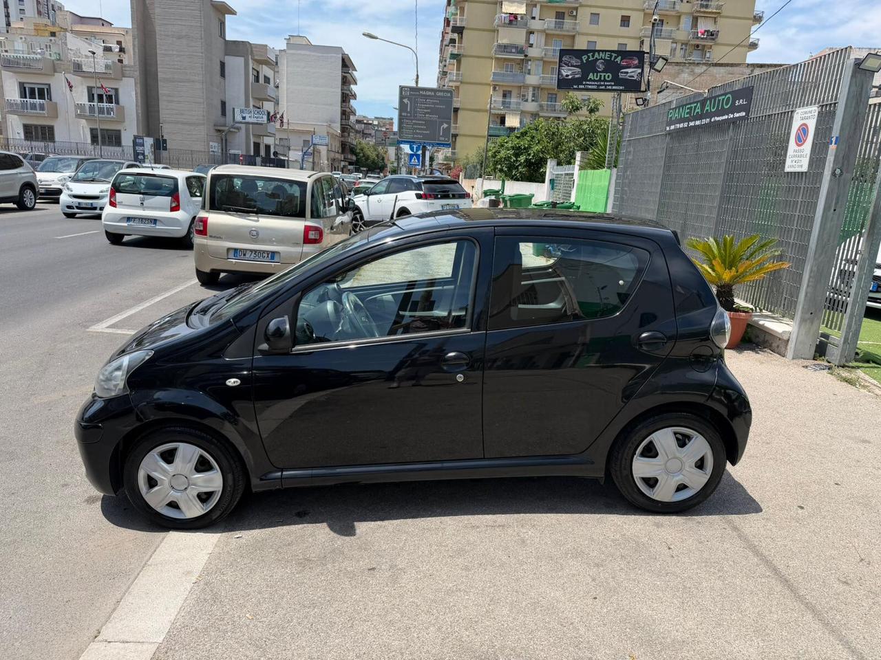 Toyota Aygo 1.0 12V VVT-i 5 porte Now Connect