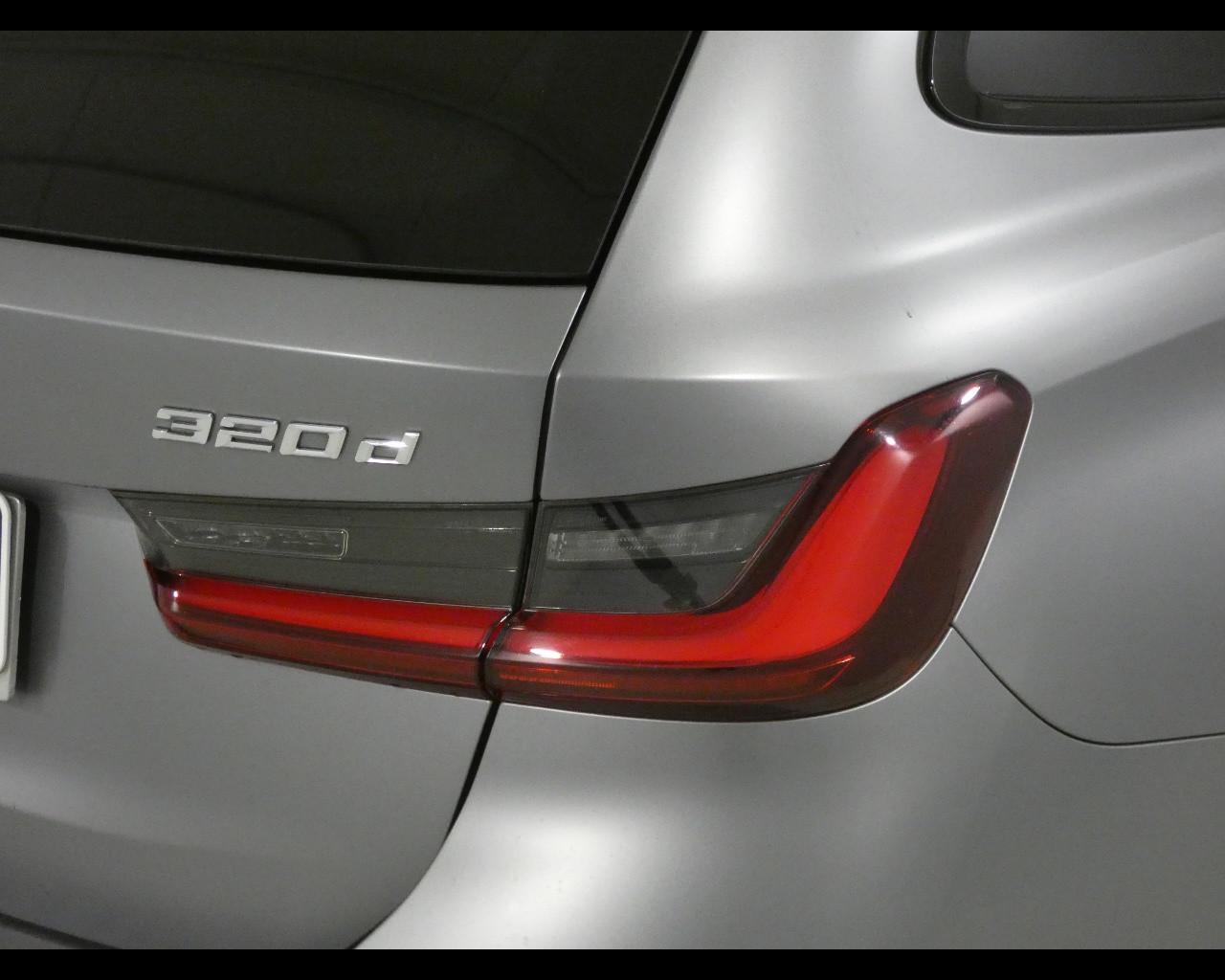 BMW Serie 3(G20/1-80/1) - 320d 48V xDrive Touring Msport