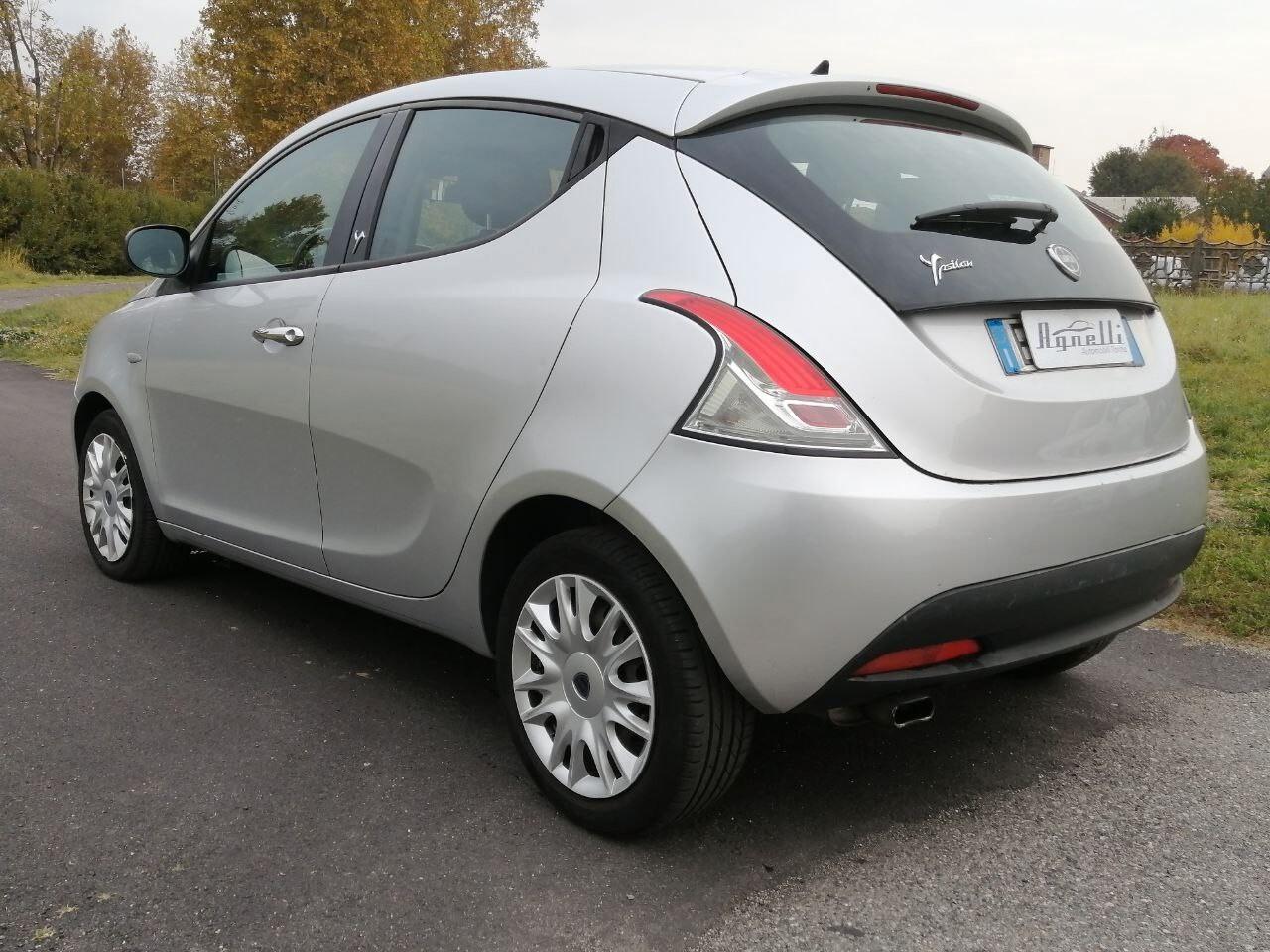 Lancia Ypsilon 1.3 MJT 16V 95 CV 5 porte