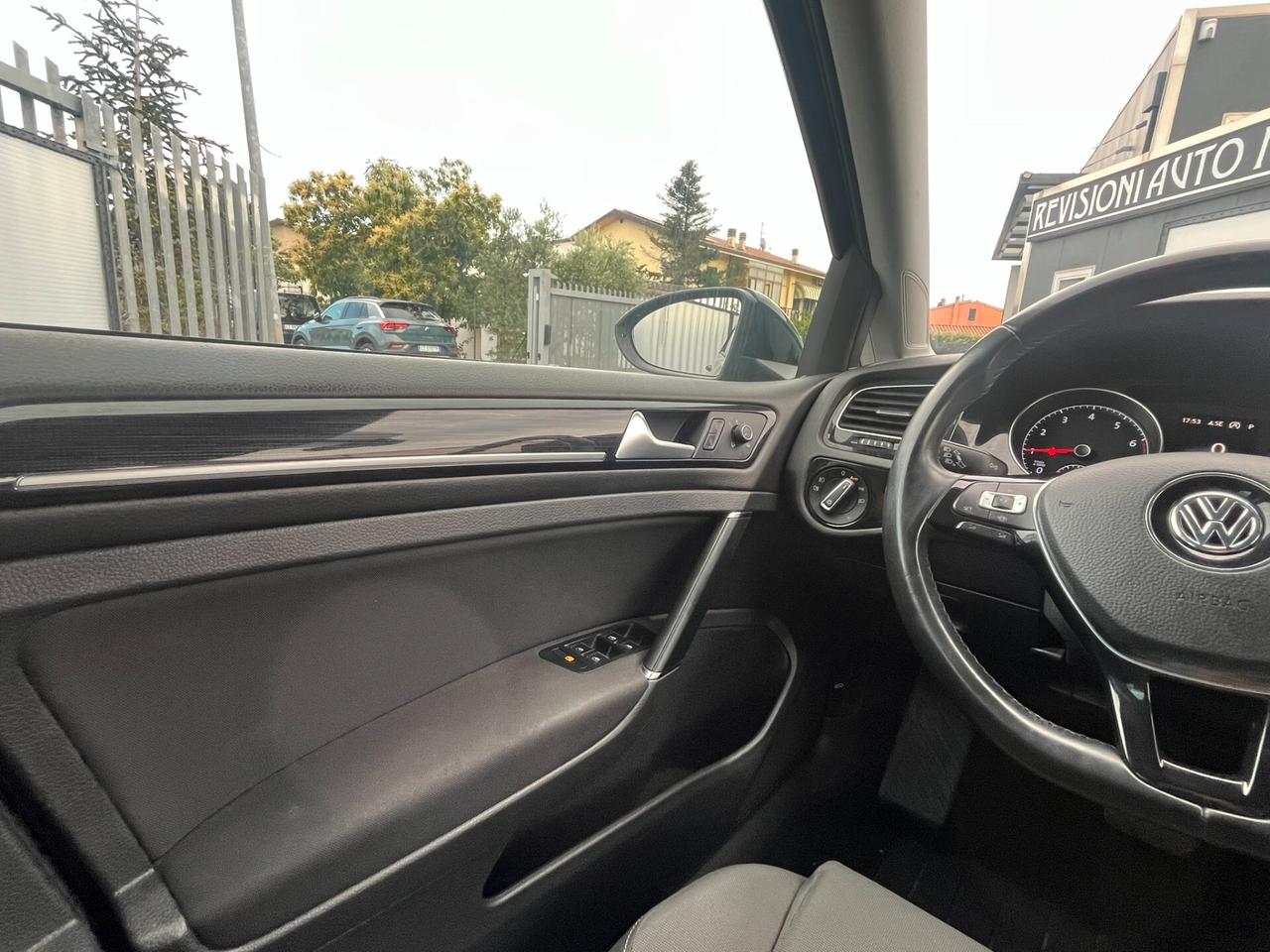 Volkswagen Golf 1.5 TGI DSG 5p. Executive BlueMotion Technology