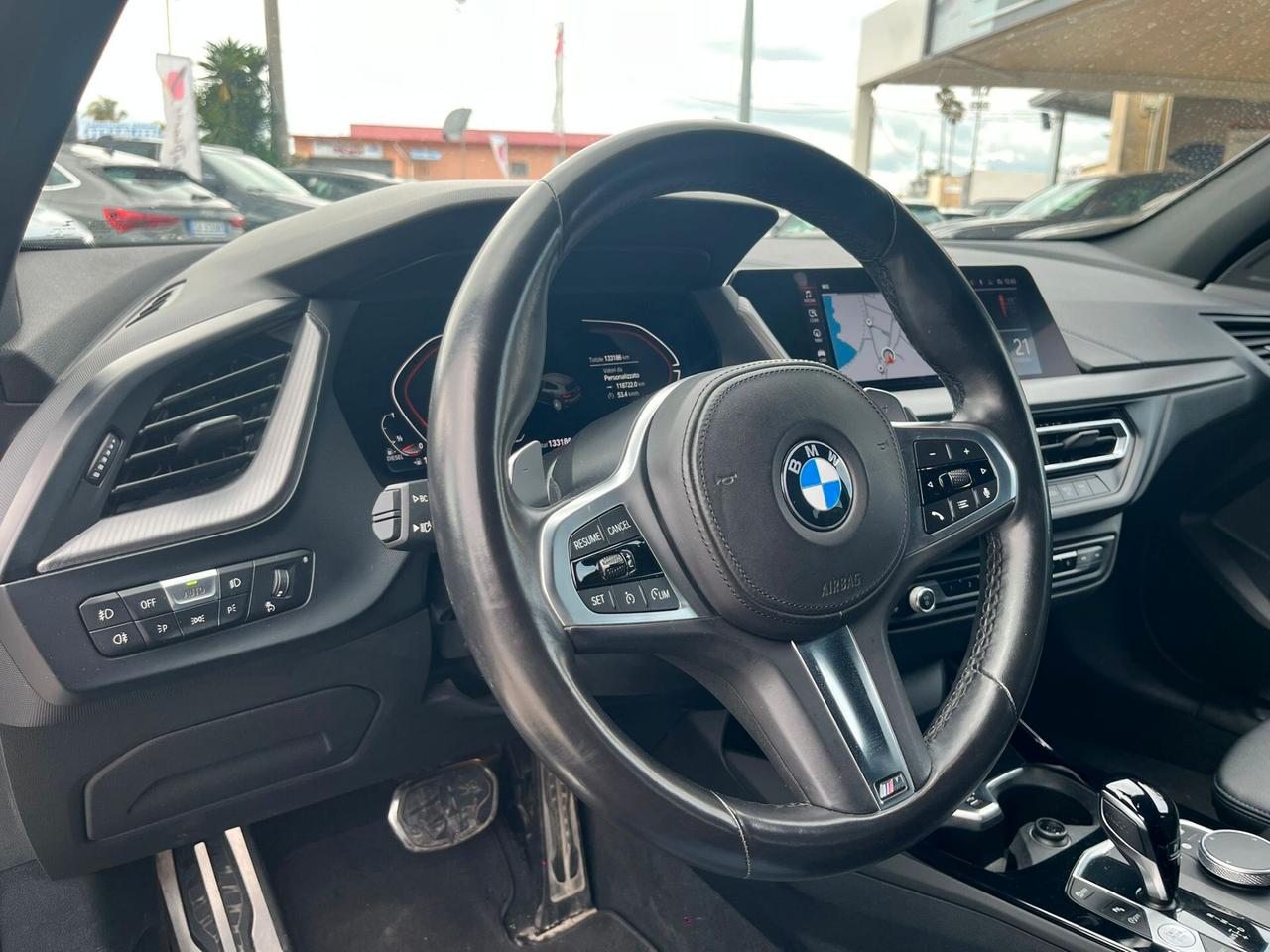 Bmw 118 118d 5p. Msport