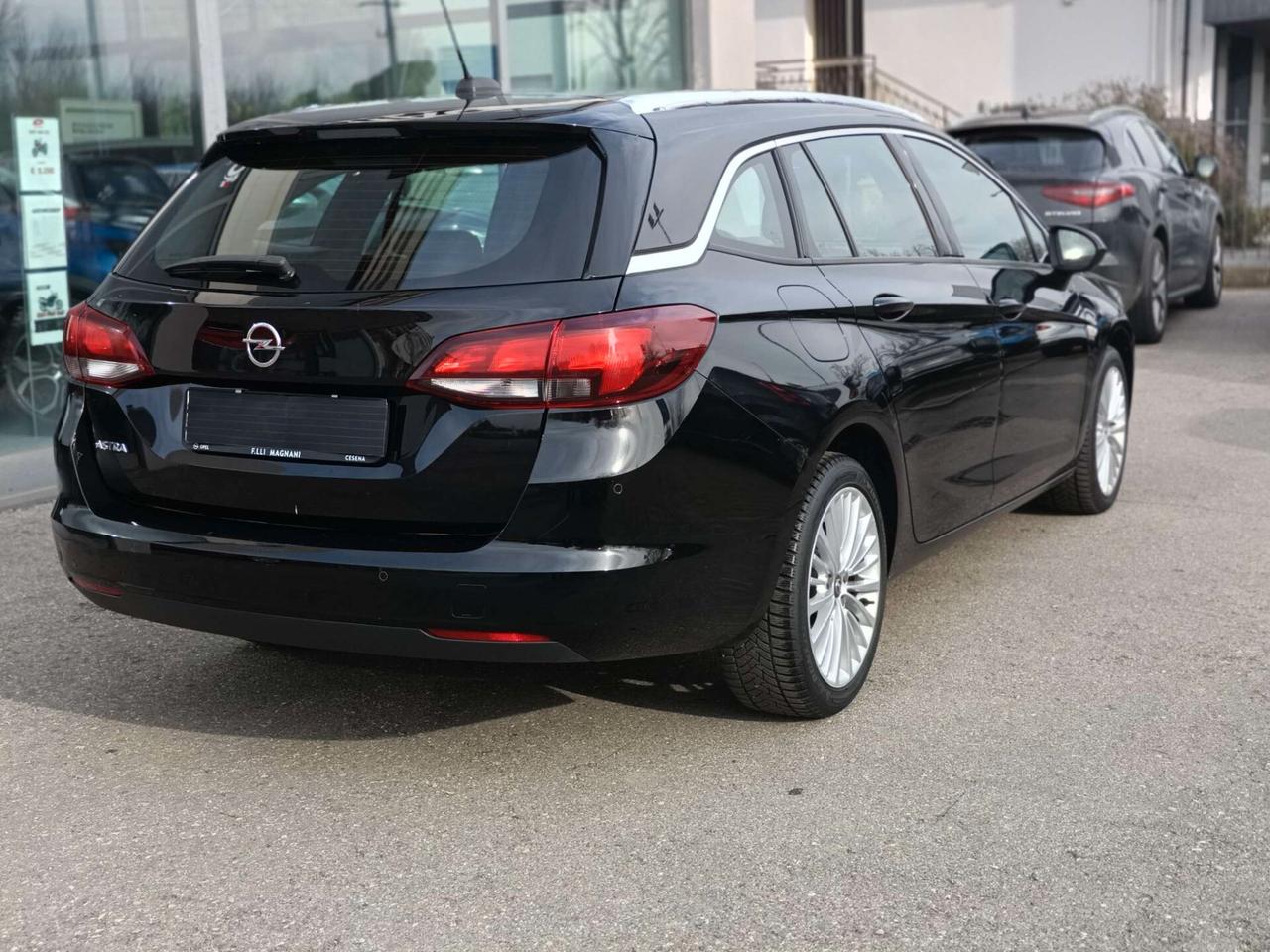 Opel Astra 1.6 CDTi 136CV aut. Sports Tourer Business