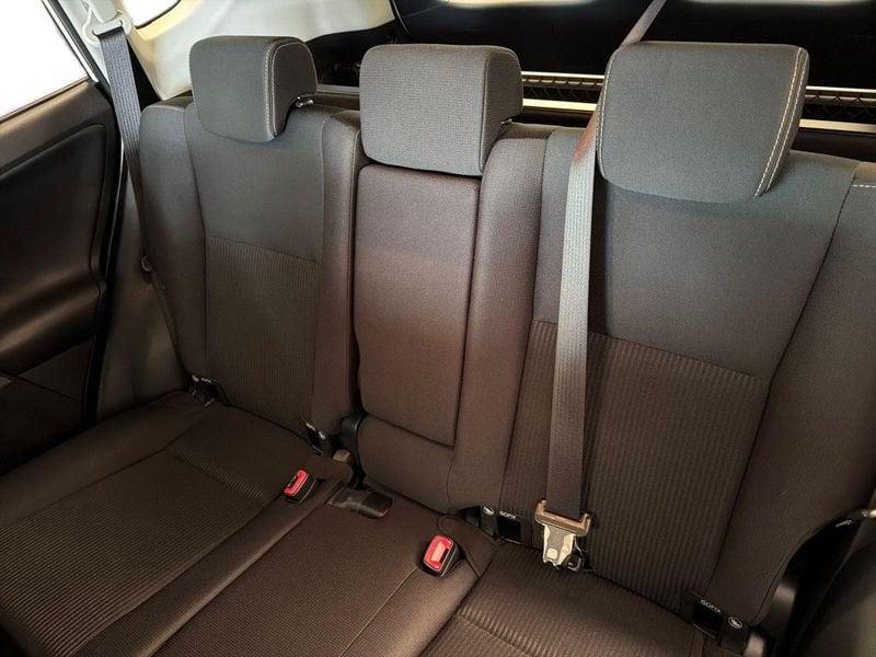 Toyota RAV4 2WD 2.0 D-4D (124CV) MT STYLE WHITE EDITION