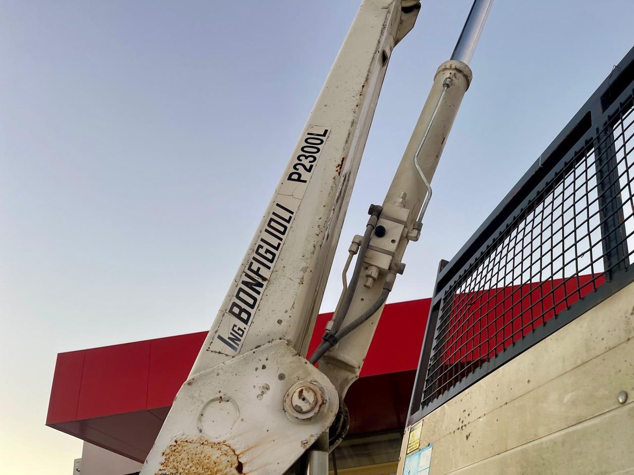 Iveco Daily 35.12 Cassone Ribaltabile e Grù Bonfiglioli