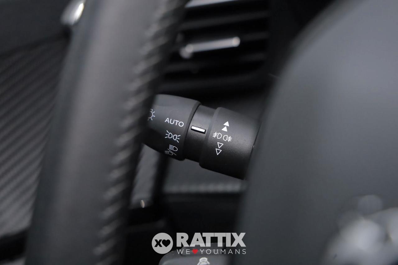 Peugeot e-2008 motore elettrico 100kW Allure Pack