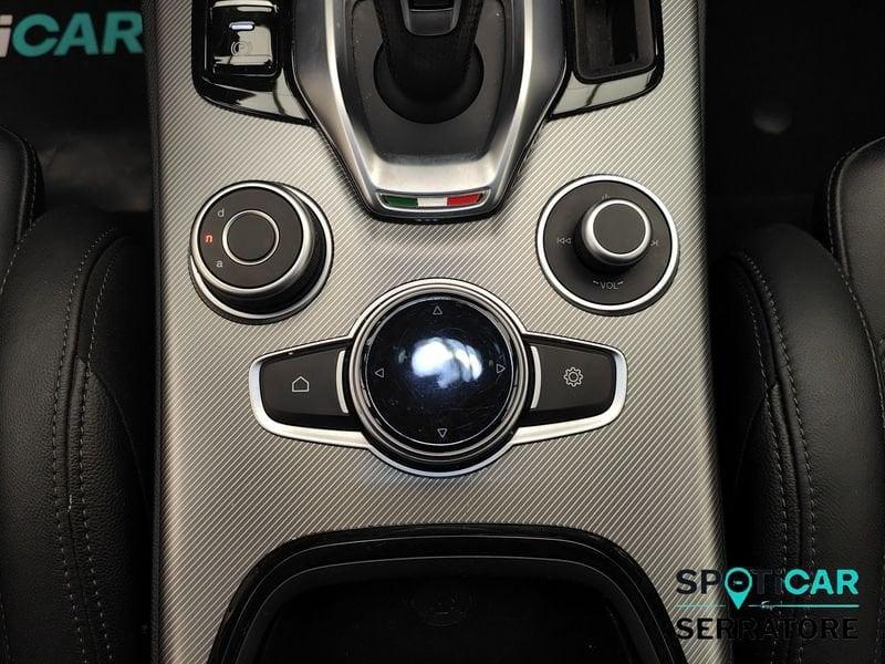 Alfa Romeo Stelvio 2023 2.2 t Veloce Q4 210cv auto