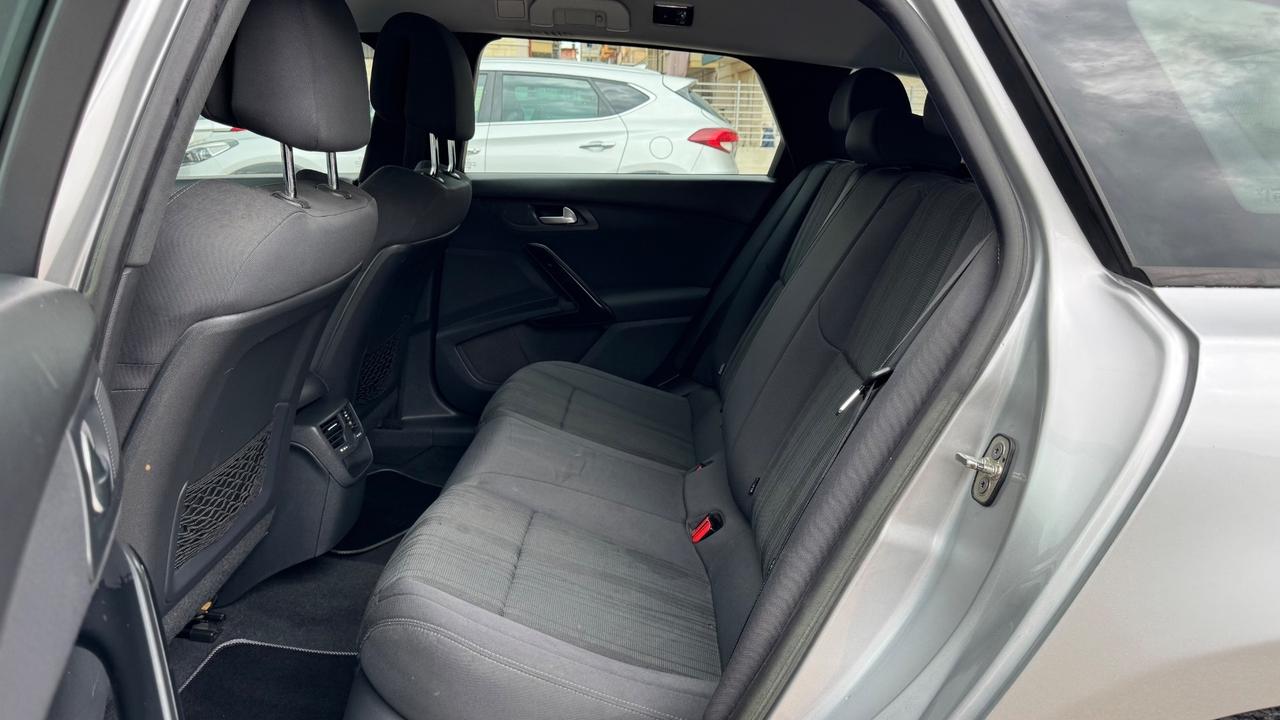 Peugeot 508 1.6 e-HDi 112CV cambio robotizzato S&S SW Ciel Business