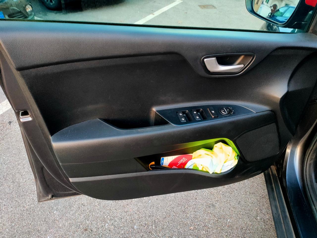 Kia Stonic 1.6 CRDi 115 CV Style Neopatentati