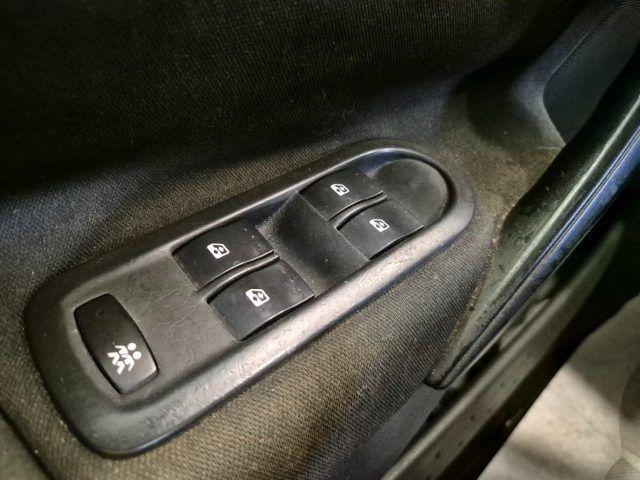 RENAULT Megane Mégane 1.6 16V 5p. - NEOP. - Lim. - Clima