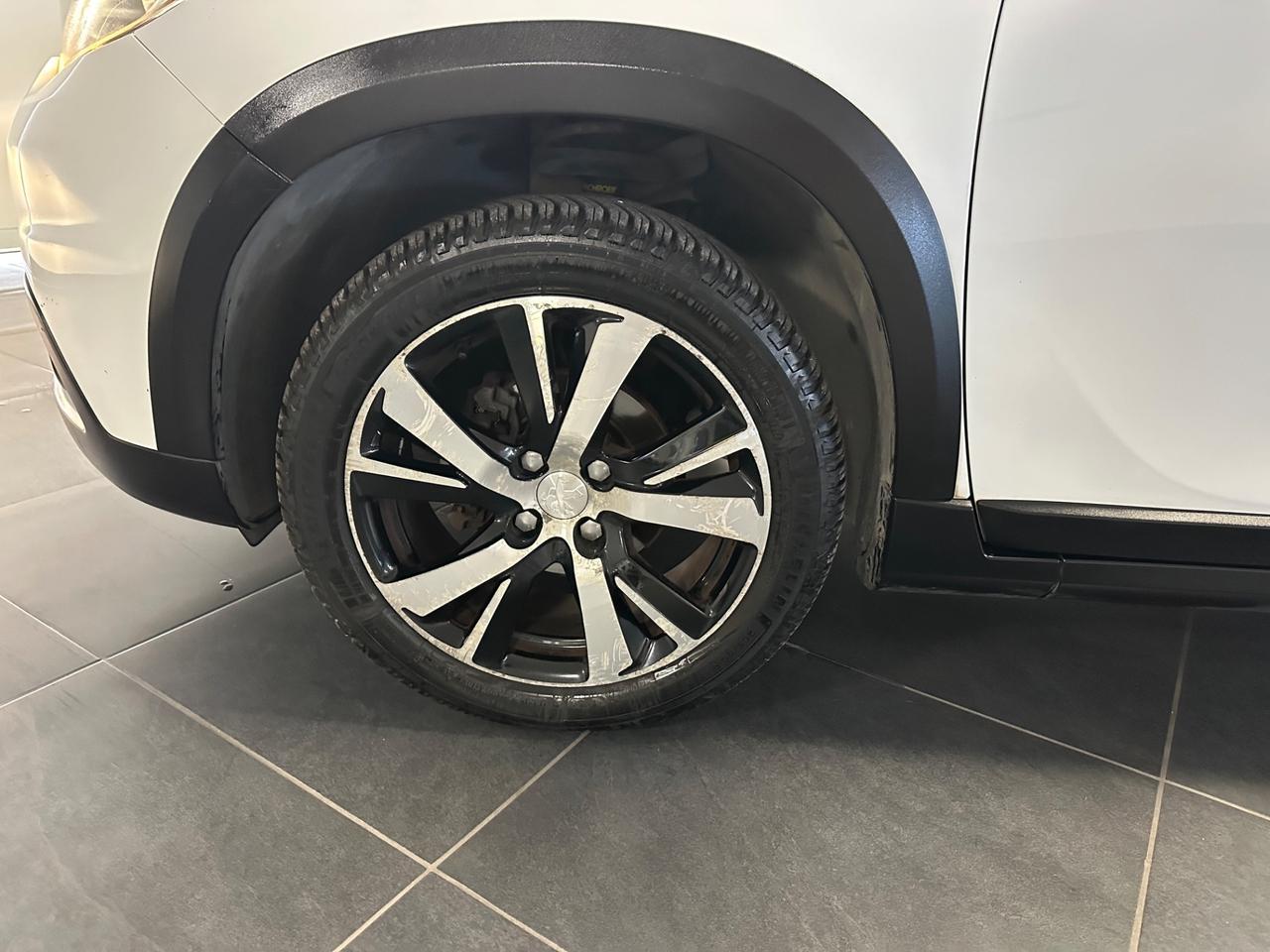 PEUGEOT 2008 ALLURE 1.6 BLUEHDI 100CV PRONTA CONSEGNA