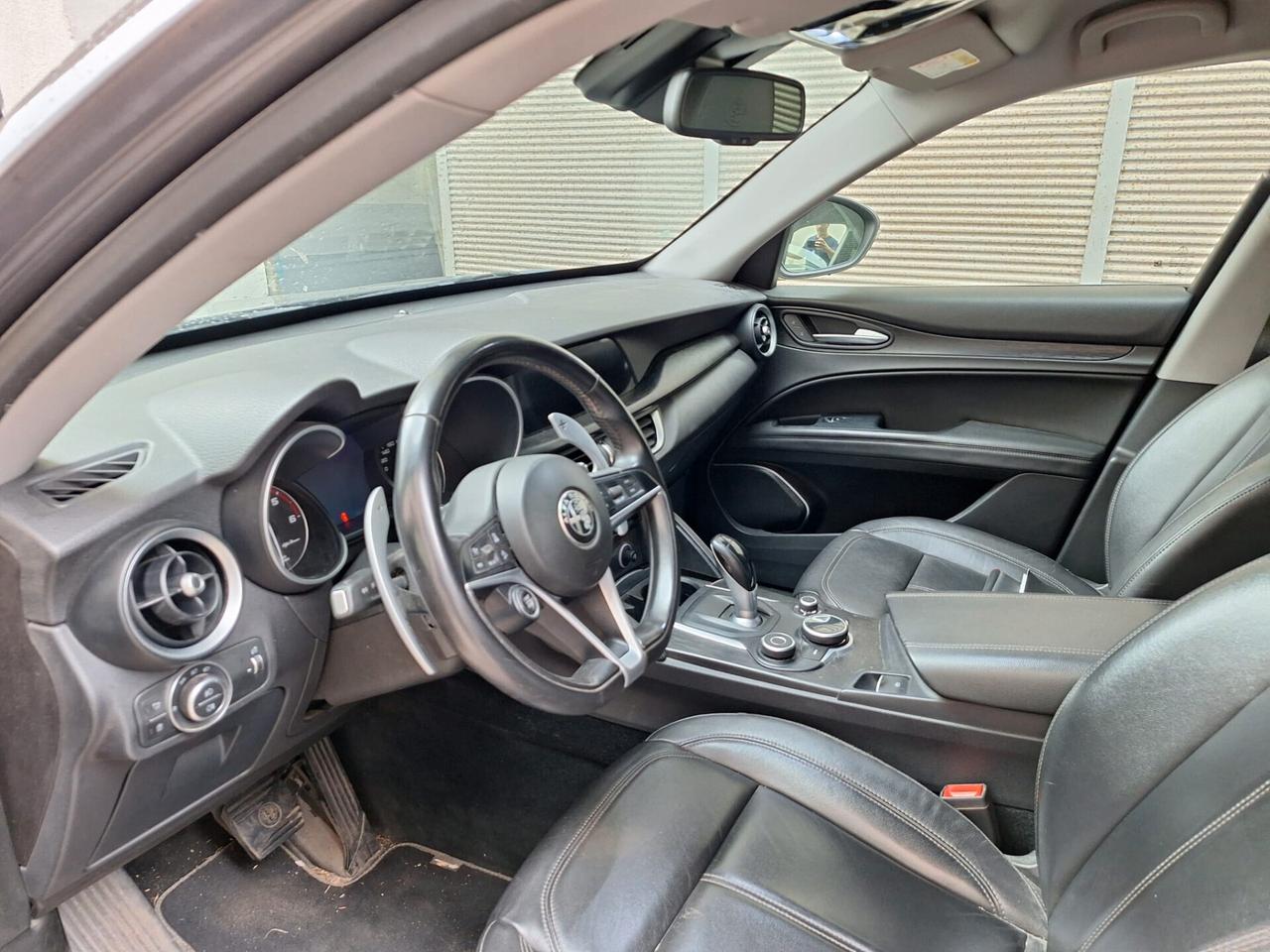 Alfa Romeo Stelvio 2.2 Turbodiesel 210 CV AT8 Q4 Super