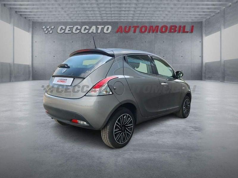 Lancia Ypsilon Ypsilon 1.0 firefly hybrid Oro s&s 70cv