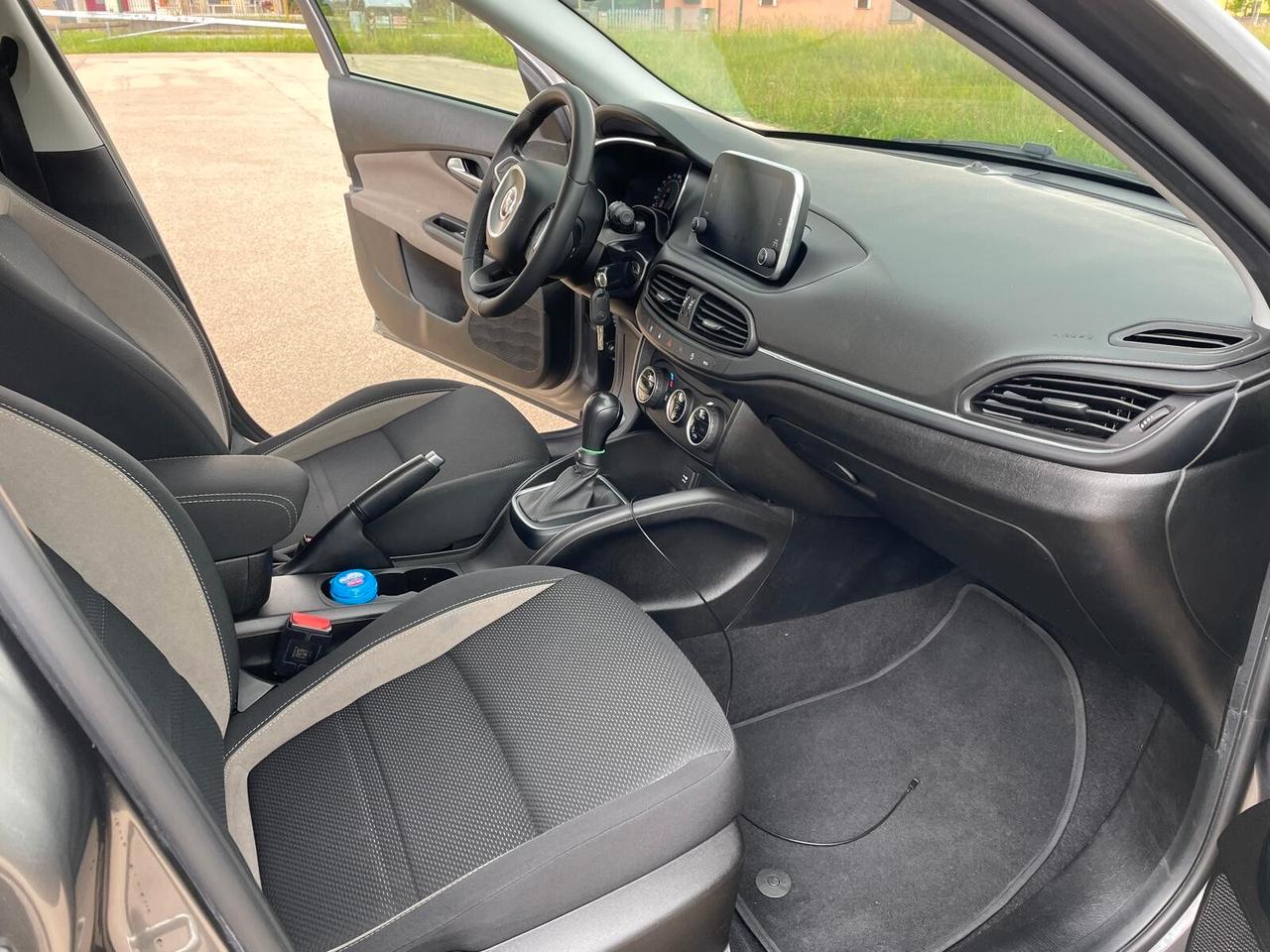 Fiat Tipo 1.6 M.Jet S.W. AUTOMATICA LOUNGE E. 214