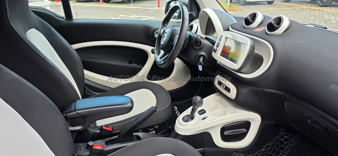 Smart ForTwo 90 0.9 Turbo twinamic cabrio Urban